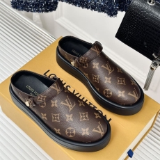 Louis Vuitton Slippers